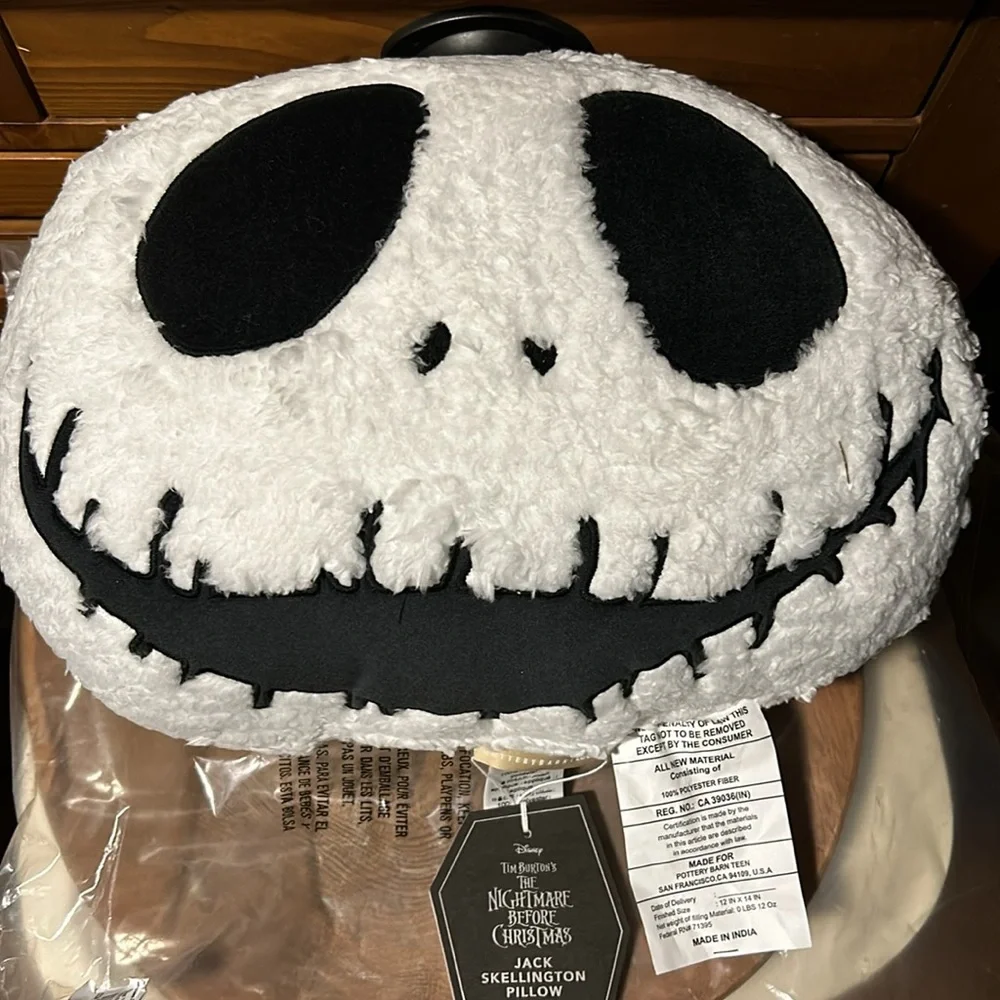 Pottery Barn Teen The Nightmare Before Christmas Jack Skellington đ Pillow BNWT - Picture 6 of 9